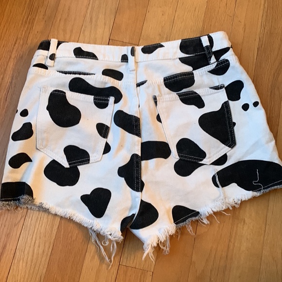 Cow print Shein shorts small - Picture 2 of 3